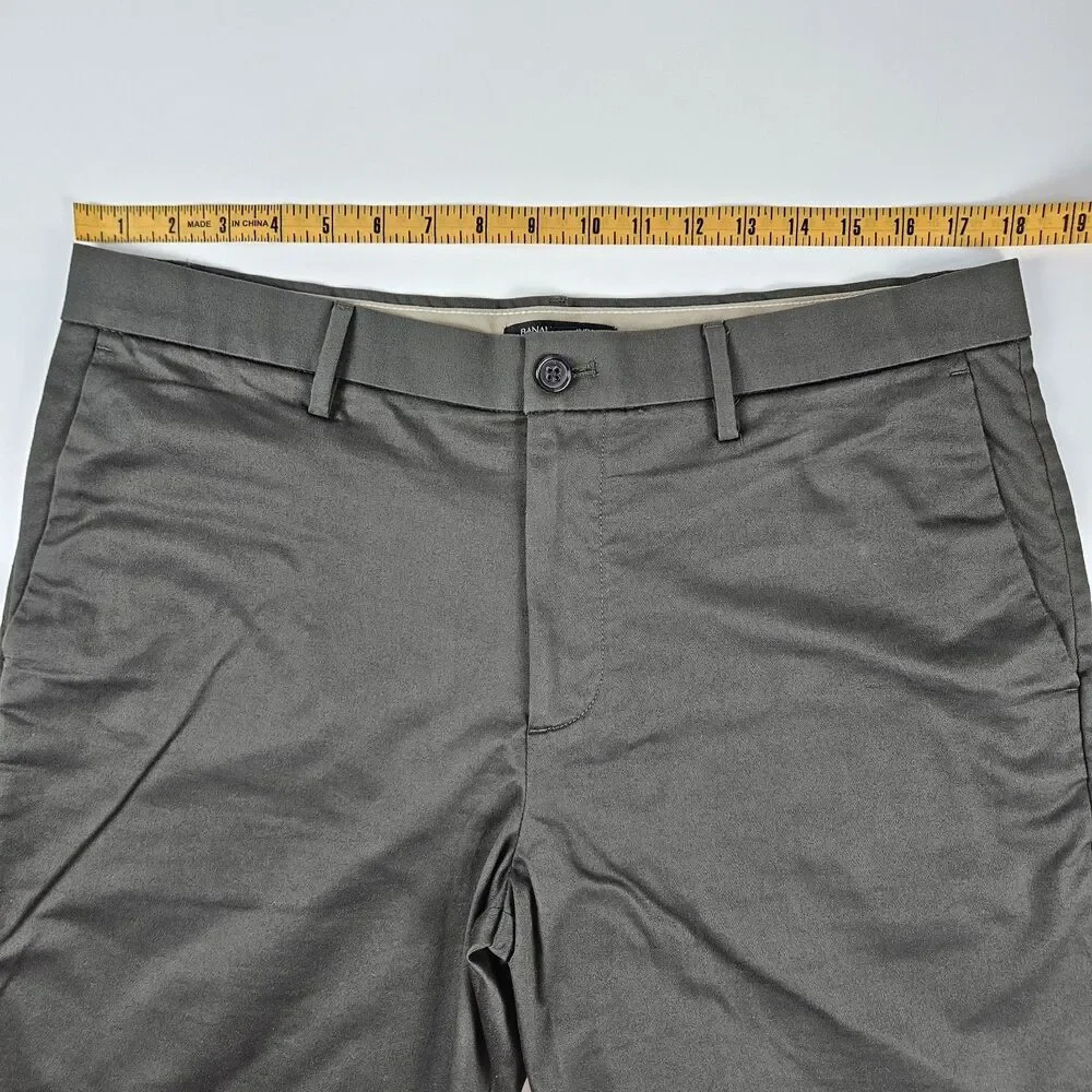 Banana Republic Men's 9